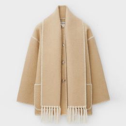 Jacket's Jack Designer Wool Women's Blends Contrast Single Breasted Women Coat with Scarf Long Sleeve Oversized Loose Tassles Jacket 2024 Autumng H670 C41I