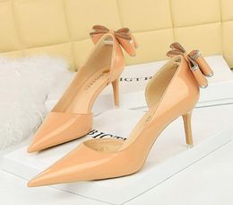 7.5cm Sexy Cut-Outs Back Bowtie Women Pumps Red Black Pink Pointed Toe Shoes High Heels Women Wedding Party Shoes Ladies Stiletto 638-AH35M