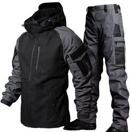 Tactical Men's Tracksuits Waterproof Jacket Sets Men Combat Training Suit Outdoor Soft Shell Work Wear SWAT Army Hooded Jackets Pants 2 Pcs Set 230919