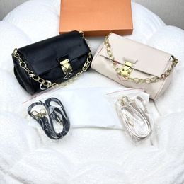 Small Flap Bag Womens Leather Favourite Handbag Black Embossed Purse Luxury Designers Shoulder Strap Chain Cross Body Bag