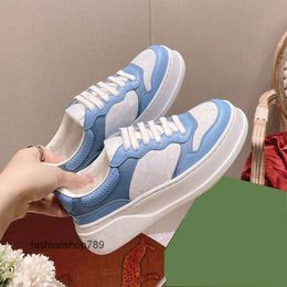 walking casual High Luxurys Designers Top Quality casual shoes Women Sneakers Red Green Stripe Star Platform Men Casual Shoe Italy White Leather leather laceup Embr