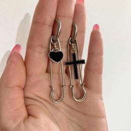 Dangle Earrings Korean Version Titanium Steel Black Heart Cross For Women Hiphop Creative Harajuku Fashion Sweet Ins Female Accessories