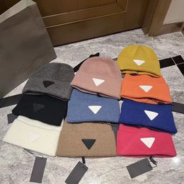 Women's Fashion Candy Colour Autumn and Winter Warmth Designer Beanie Hat Men's bonnet Sports Style Triangle Letter Printing 10 Colours casquette