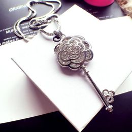 Pendant Necklaces Rose Flower Key Necklace For Women Korean Luxury Jewellery Collier Femalel/Collana/Colar