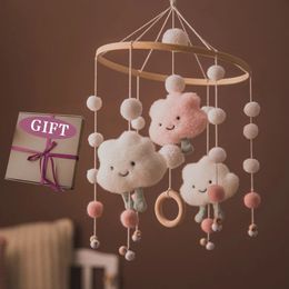 Mobiles# 1pc Baby Rattles Crib Mobiles Wood Toy Holder Rotating Bed Bell Musical Box 0-12month Cloud Cotton Carousel For Cots Projection 230919