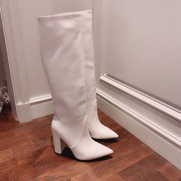 Neue Mailänder Modewoche Damen-Martin-Stiefel Damen-Langstiefel Schwarze Leder-Laufstegstiefel Damenbekleidung Neue stilvolle, trendige 33