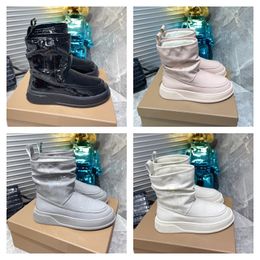 Stivali firmati Stivali da pioggia Donna Inverno Stivale moda di lusso da donna Cuscino australiano Fiori alla caviglia Stampa Scarpe stringate Impermeabile Piumino caldo Fondo piatto