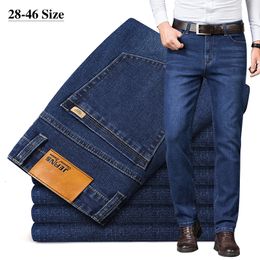 Mens Jeans Plus Size 42 44 Brand Business Straight Cotton Stretch Casual Trousers Fashion Blue Black Slimfit Denim Pants 230915