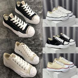 MMY Shoes Maison Mihara Yasuhiro Sneakers Designer Casual Shoes Blakey Wayne Sole Leather Sneaker Women Men Canvas Shoe