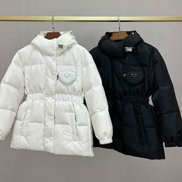 Frau Down Parks Jackets Puffer Designerjacke Winter Damen Mänteln Brocken Ärmel Slim Coat Dreieck Schild Design Langstil