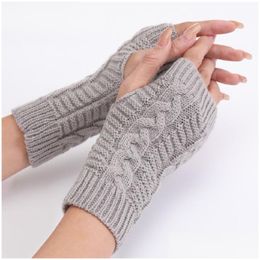 Mittens Fashion Short Braid Gloves Cloghet Arm Fingerless Winter Women Accessories Drop Delivery Hats Scarves Dhdu7