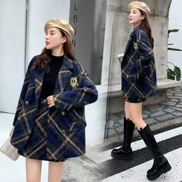 Designer fashion women's trench coat, European and American luxury check style, women's personalized high-end tweed jacket