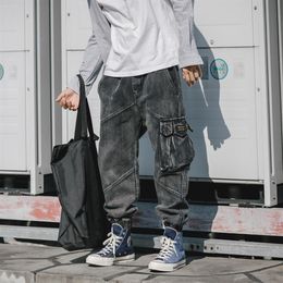 Japanese Fashion Men Jeans Loose Fit Black Grey Big Pocket Cargo Pants Vintage Designer Streetwear Hip Hop Jeans Men Joggers279Y