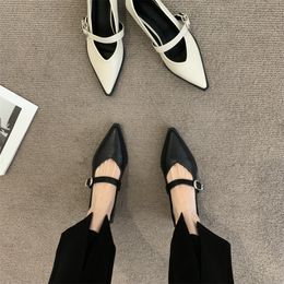 Dress Shoes Pointed Toe Women Flats Shoes Spring Low Heels Pumps Fashion Gold Sliver Party Dress Shoes Belt Cross Strap Mary Jane Mujer 230920