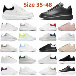 Designer Woman Leather Lace Up Men Casual Shoes Fashion Platform Oversized Sneakers White Black mens womens Luxury velvet suede shoe Chaussures de Esp h3nb#