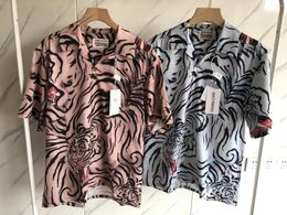 Men's T Shirts 23SS Fasion Wacko Maria Hawaii Beach Style Thin Pocket Men Women Tiger Full Print Lapel Shirt Top With Tag Techwear