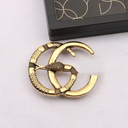 Luxury Letters Creativity Snakelike Brooch Charm Ladies Vintage Retro Styles Brooches Pins Clothing Jewelry Accessories Gifts2144