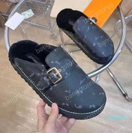 2023 Slipper Autumn and winter Classic style Leather rubber slippers outdoors Shoes Size 35-45