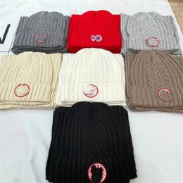 2023 New Hat Scarf Set Boutique Designer Winter Cashmere Knitted Hat Two Piece Set, Cold and Warm, Fashion Versatile for Men and Women Couples1289A