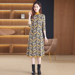 Paisley Floral Vintage Sweaters Dress Luxury Designer Women Long Sleeve Vacation Jacquard knitted jumper Dresses 2023 Going Out Travel O-Neck Slim A-Line Midi Frocks