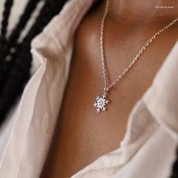 Pendant Necklaces Stainless Steel Dainty Snowflake Winter Necklace Chain For Women Jewelry Snow Christmas Gift