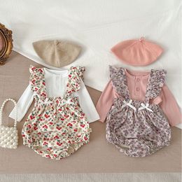 Clothing Sets Korean Autumn Baby Girls 2PCS Clothes Set Cotton Long Sleeve Solid Tops Floral Suspender Romper Suit Toddler Outfits 230919