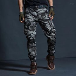 Fashion Streetwear Men Jeans Big Pockets Casual Cargo Pants Slack Bottom Camouflage Trousers Hip Hop Joggers Pants Men1266I