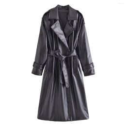 Women's Leather Women 2023 Fashion With Belt Artificial Trench Coat Vintage Long Sleeve Pockets Female Outerwear Chic Overcoat