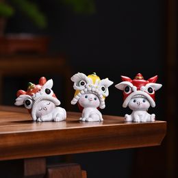 Decorative Objects Figurines Cute Lion Dancing Cat Ornaments Small Doll Accessories Traditional Chinese Cartoon Style Figurines Home Office Desktop Decor 230920