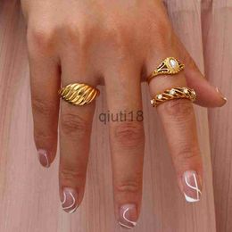 Band Rings Band Rings 2023 Thin 18K Gold Plated Hollow Texture Natural Freshwater Pearl For Women Stainless Steel Tarnish Free Ring 230816 x0920 x0921