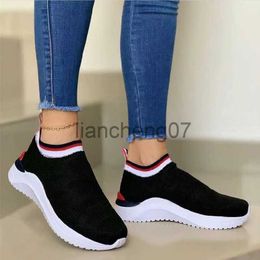 Dress Shoes Shoes for Women Platform Lightweight Soft Bottom Sneakers Breathable Slip-On Casual Ladies Vulcanised Shoes Zapatos De Mujer2023 x0920