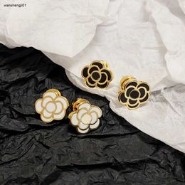 23ss fashion women earrings exquisite Stud Jewelry designer Black and white flower design ear pendants Including box Holiday gifts