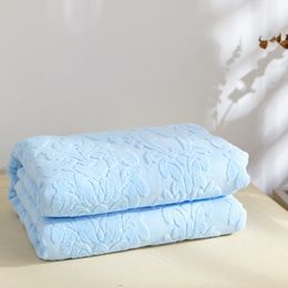 Blankets Cotton Muslin Baby Swaddle Newborn Receiving Blanket Solid Wrap Infant Soft Sleeping Quilt Bed Cover 230920