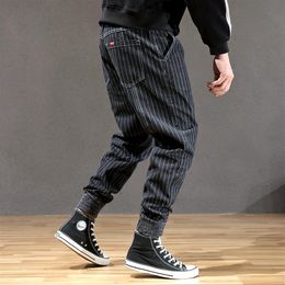 Japanese Style Fashion Men Jeans Stripe Designer Loose Fit Cargo Pants hombre Slack Bottom Streetwear Hip Hop Joggers Jeans Men297u