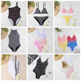 Designer Women Swimsuit Sexy Girls Bathing Suit Textile Summer Swimwear Beach Bikinis Set Bodysuit Swim Clothing Swimming Bikini B239V