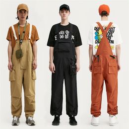 Strapback Mens New Designer Overalls Broadcloth Cargo Pants Loose Fit Casual Hip Hop Streetwear Fashion Pocket Polyester Cargo Tro208R