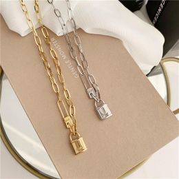 European and American fashion necklaces for women Street retro hip hop high sense locket pendant necklace Gold cold wind clavicle 230L