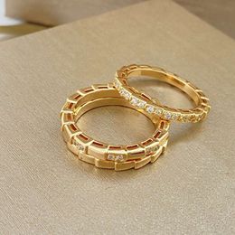 2024 Designer Bulgariiy Jewellery Band Rings Classic Snake Bone Full Diamond Temperament Girlfriend Gift Autumn New Cat's Eye Stone Ring