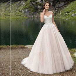 Beautiful Lace Appliques Sweertheart Wedding Dress Strapless Backless Wedding Dress For Bride A Line Court Train Bridal Gown