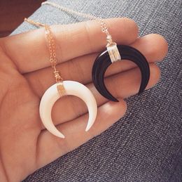 Fashion Resin Big Horn Shaped Crescent Moon Choker Necklace With Chain For Women Statement Bohn Jewelry Gift