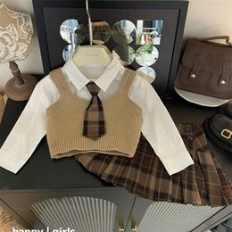 Clothing Sets Korean Childrens Spring Autumn Top Bottom Set Vest Blouse Plaid Pleated Skirt Back To School Outfits For Girls 230919