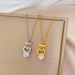 Chains 2023 Luxury Crystal CZ Heart Pendant Choker Necklace Temperament Clavicle Chain Necklaces For Women Wedding Jewelry