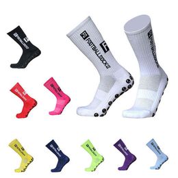 New Style Football Socks Round Silicone Suction Cup Grip Anti Slip Soccer Socks Sports Men Women Baseball Rugby Socks Y1201299g