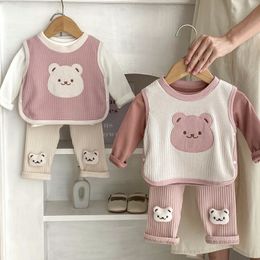 Clothing Sets Autumn Baby Girls 3PCS Clothes Set Cotton Long Sleeve Tops Versatile Bear Vest Ribbed Pants Suit Toddler Outfits 230919