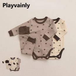 Clothing Sets Autumn Baby Boy Girl Pyjamas Star Moon Print Oneck Long Sleeve Pullover BodysuitPantsCap born Home Wear Nightgown E21635 230919