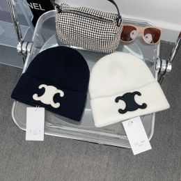 Classic Knitted Hat Beanie Cap Designer Women's Rabbit Hair Hats Official Website Synchronized For Men And Women, Thickened For Warmth G239204BF