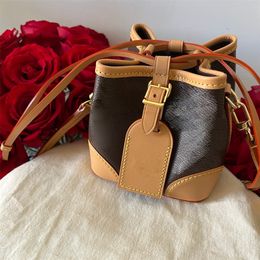 Bucket Bag Handbag Designer Womens Luxury Shoulder Bags Elegant Fashion Crossbody Classic Messenger Large Capacity Retro High Quality