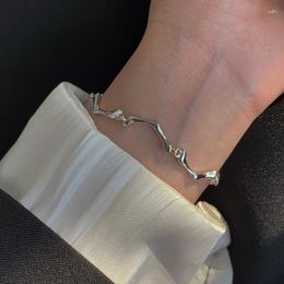 Charm Bracelets VOQ Silver Color Vintage Bone Bracelet For Couples Fashion Creative Irregular Geometry Handmade Party Jewelry Gifts