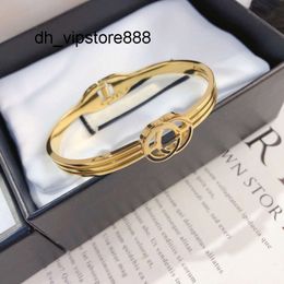 top Bangle Designer Gold Bangle Bracelets Luxury Jewellery Fashion Bracelet Women Bangle Letter Plated Stainless Steel 18K Gold Wristband Party Gifts Multilayer Str