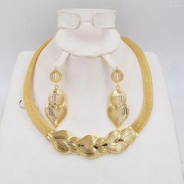 Necklace Earrings Set 2023 High Quality Dubai Big Jewellery 3 Tones Gold Colour Nigerian Wedding African Parure Bijoux Femme